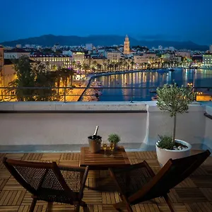 Belvedere Luxury - Breathtaking View Frühstückspension Split